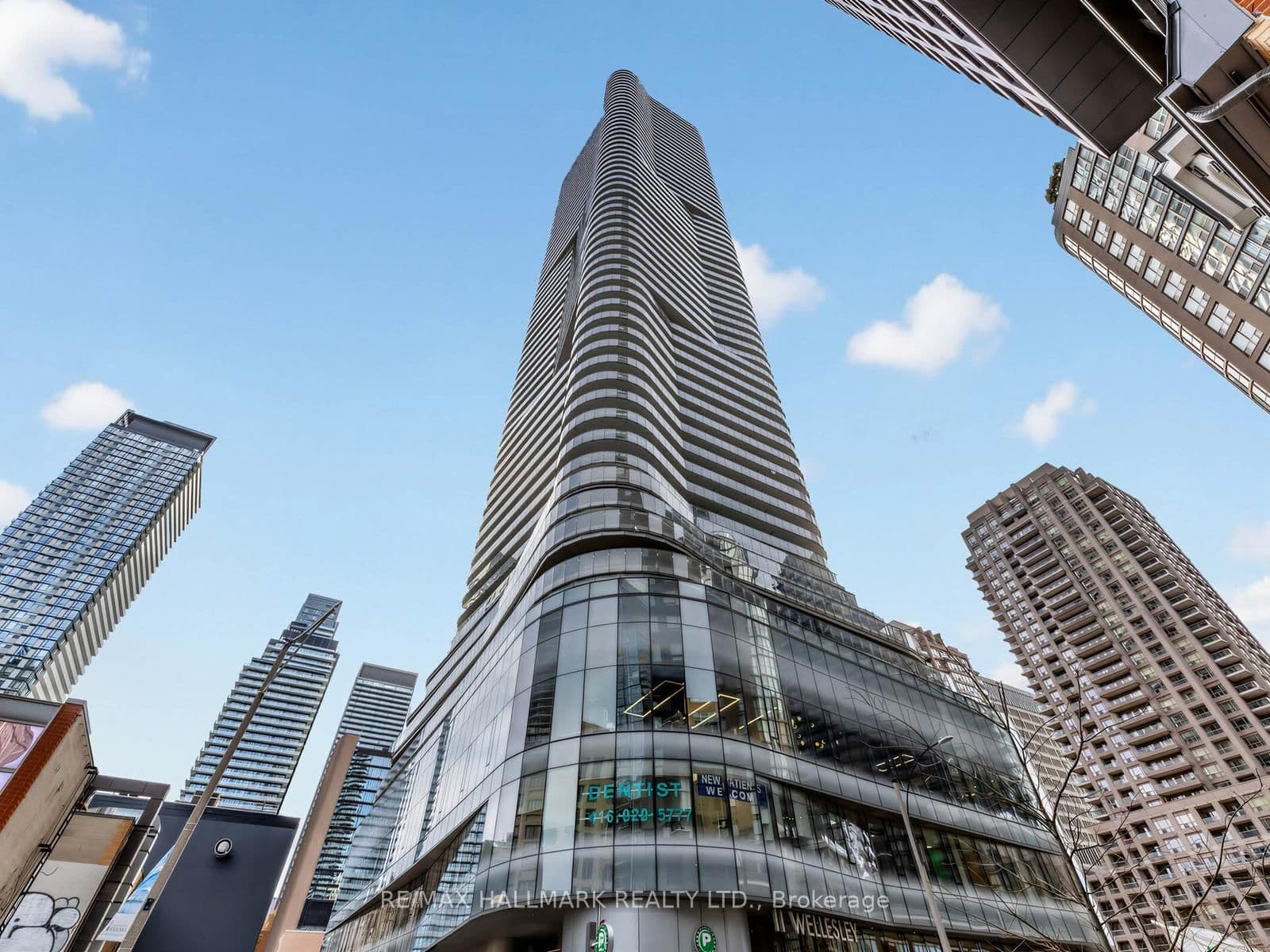 #3909 - 11 Wellesley Street W