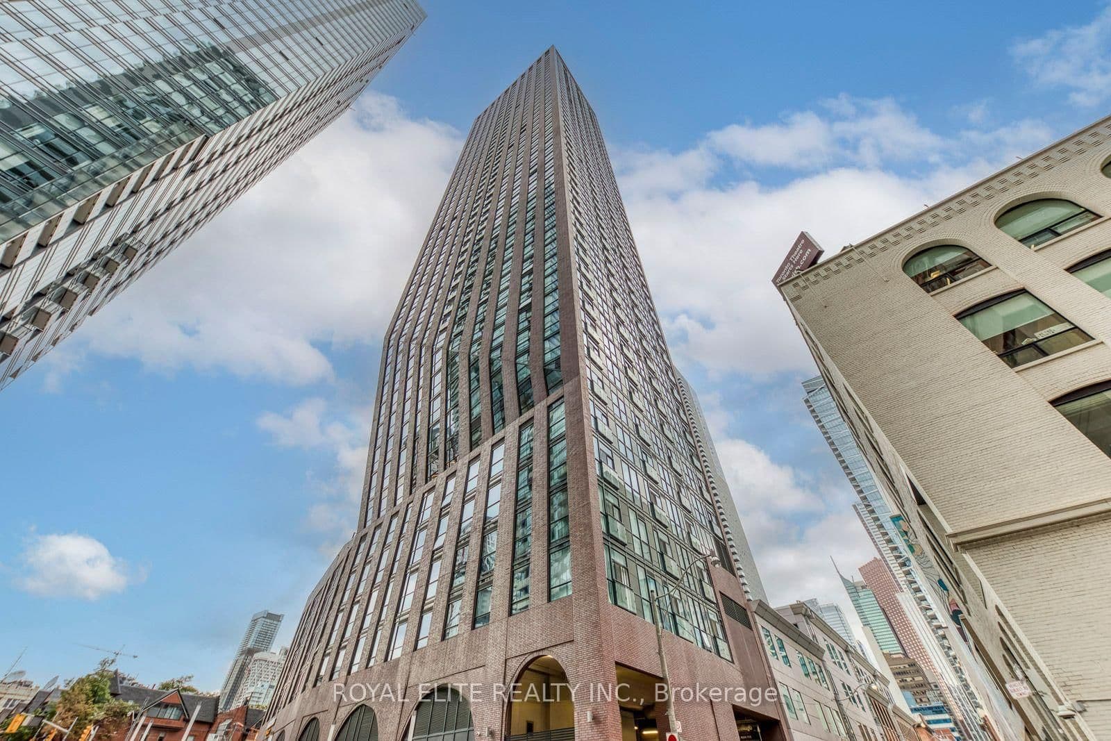 99 John Street, Unit 2305