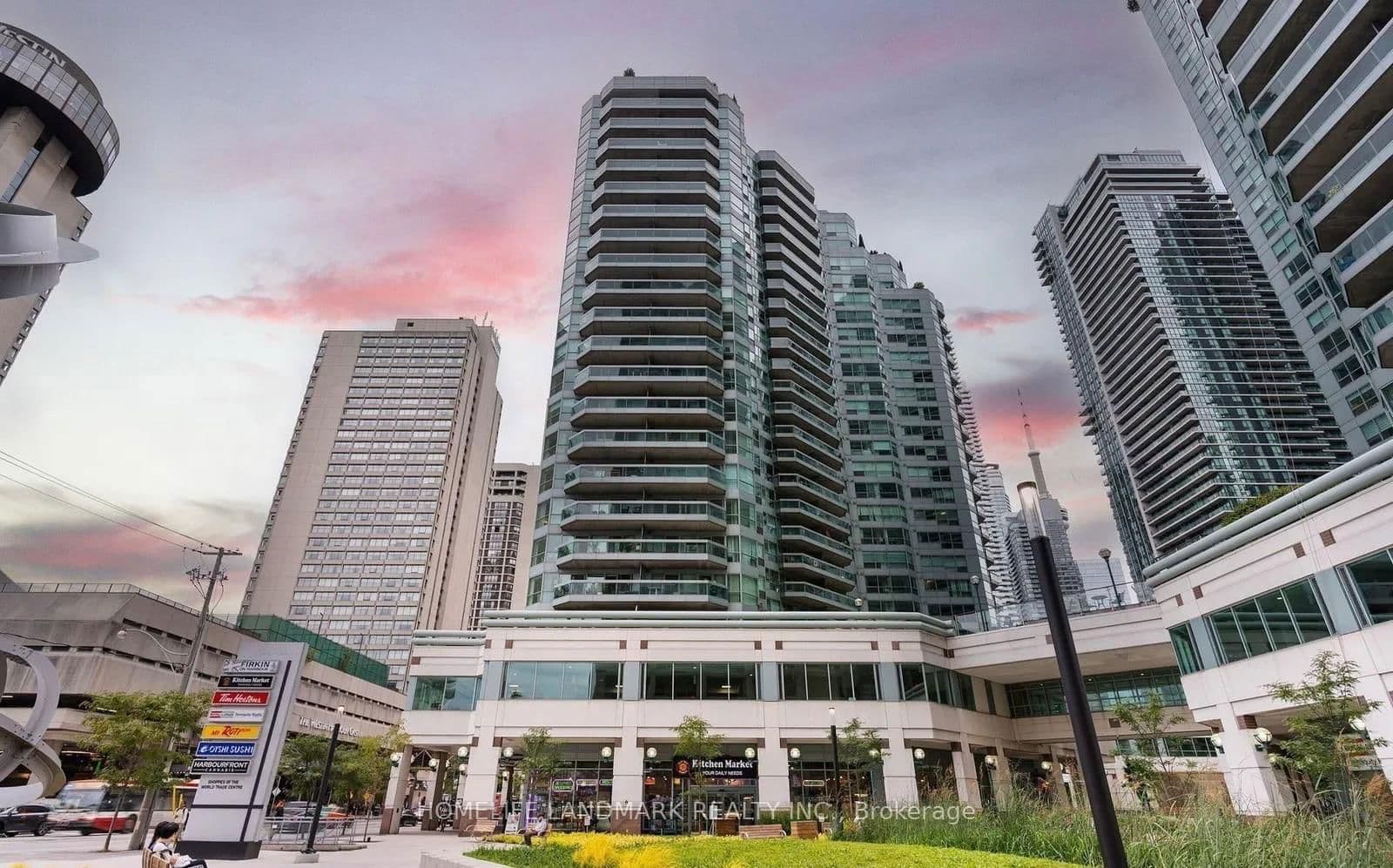 #408 - 10 Queens Quay W
