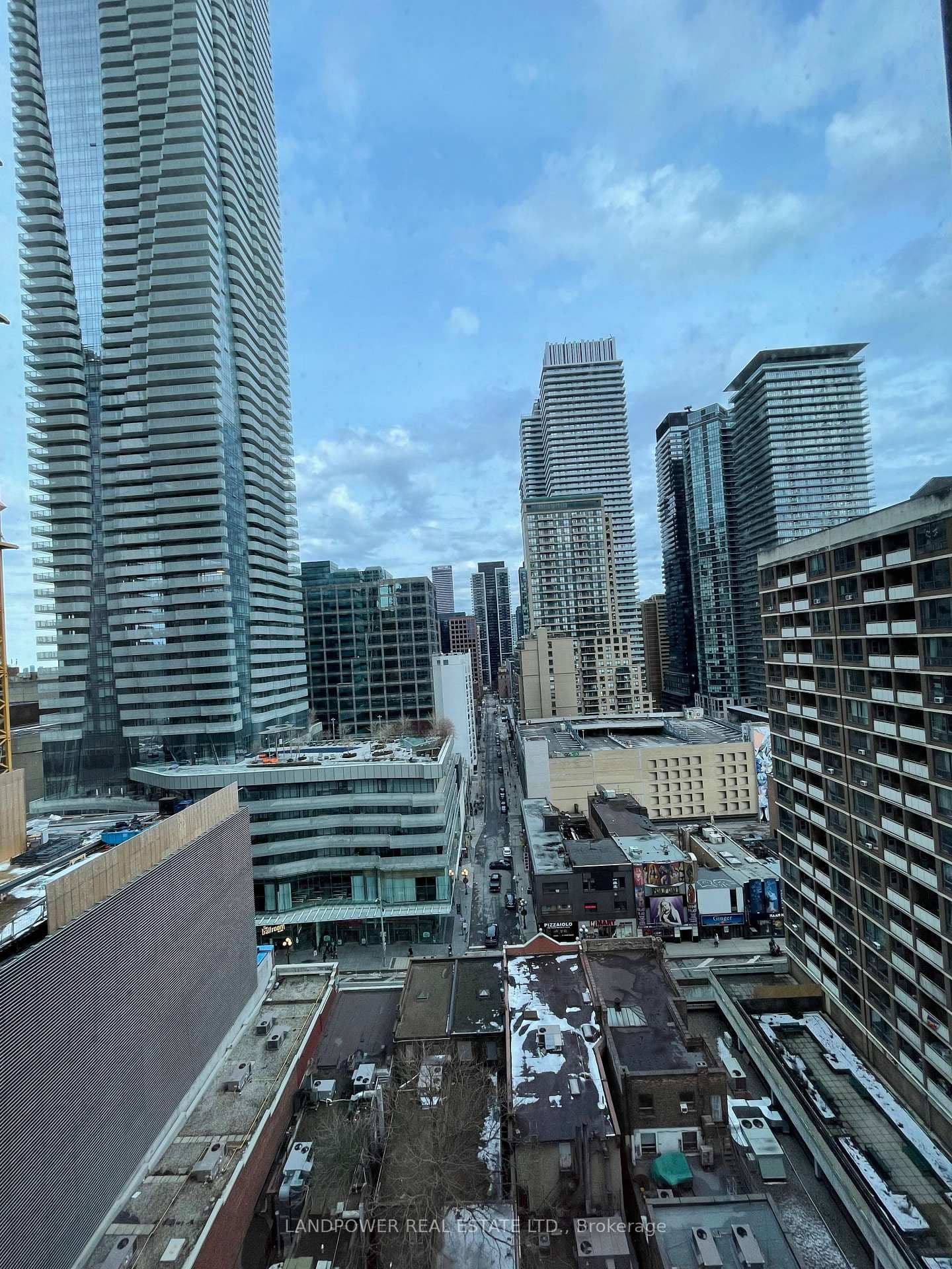 #1501 - 21 Balmuto Street