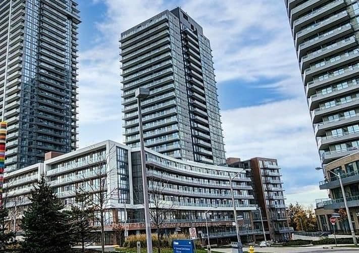 #811 - 38 Forest Manor Road