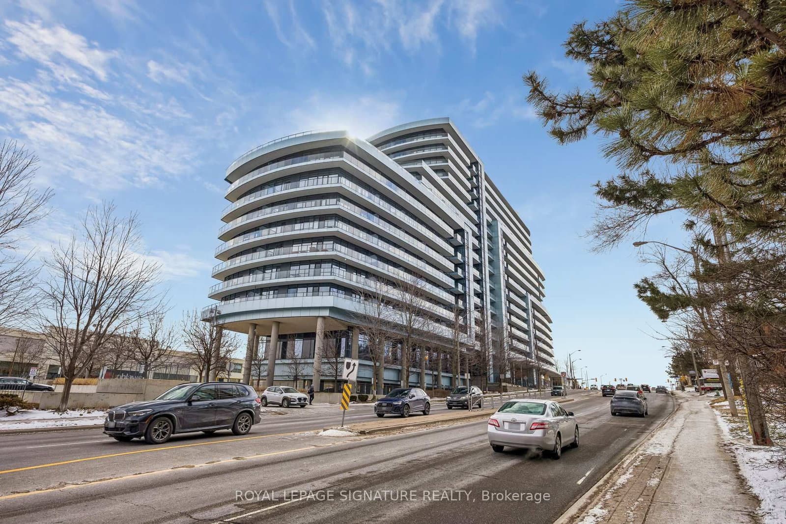 #203 - 2885 Bayview Avenue