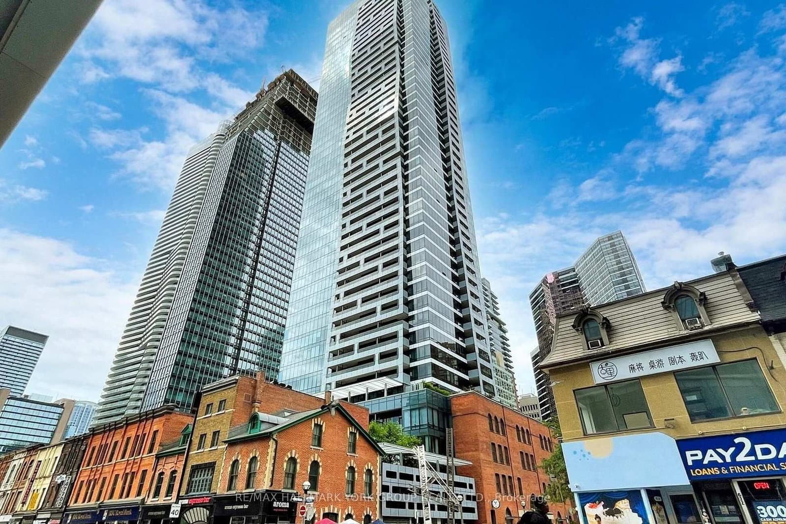 #904 - 5 St Joseph Street