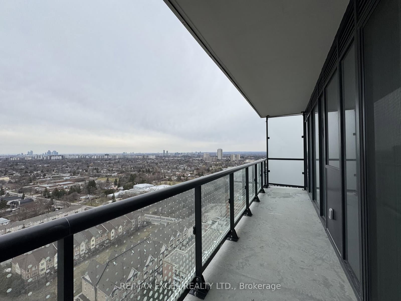 #2405 - 5858 Yonge Street