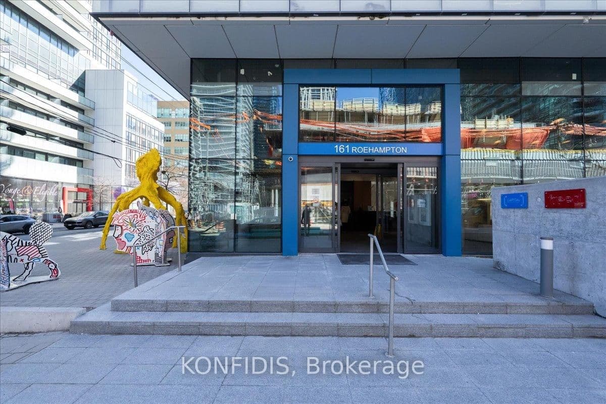 #732 - 161 Roehampton Avenue