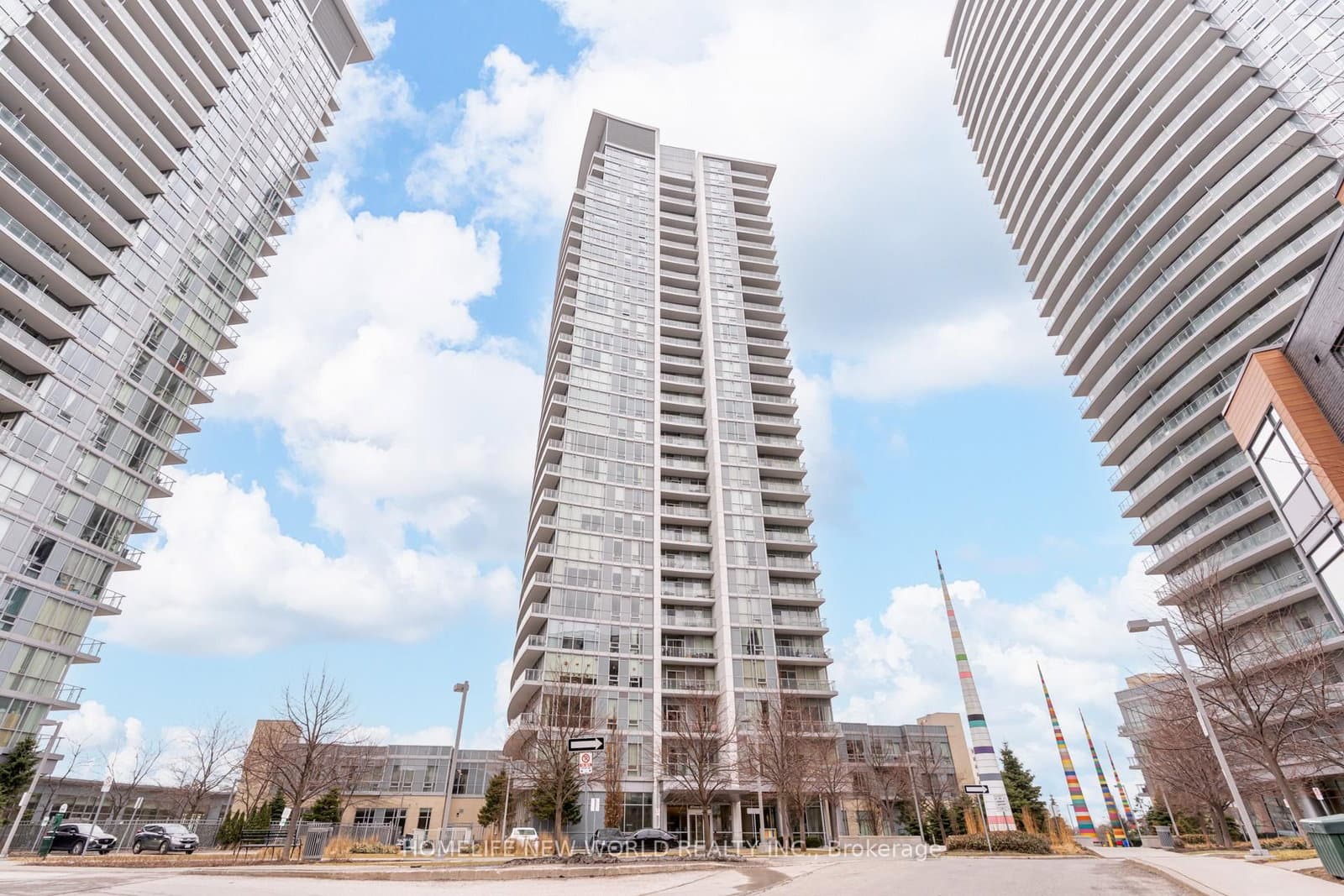 #P09 - 66 Forest Manor Road