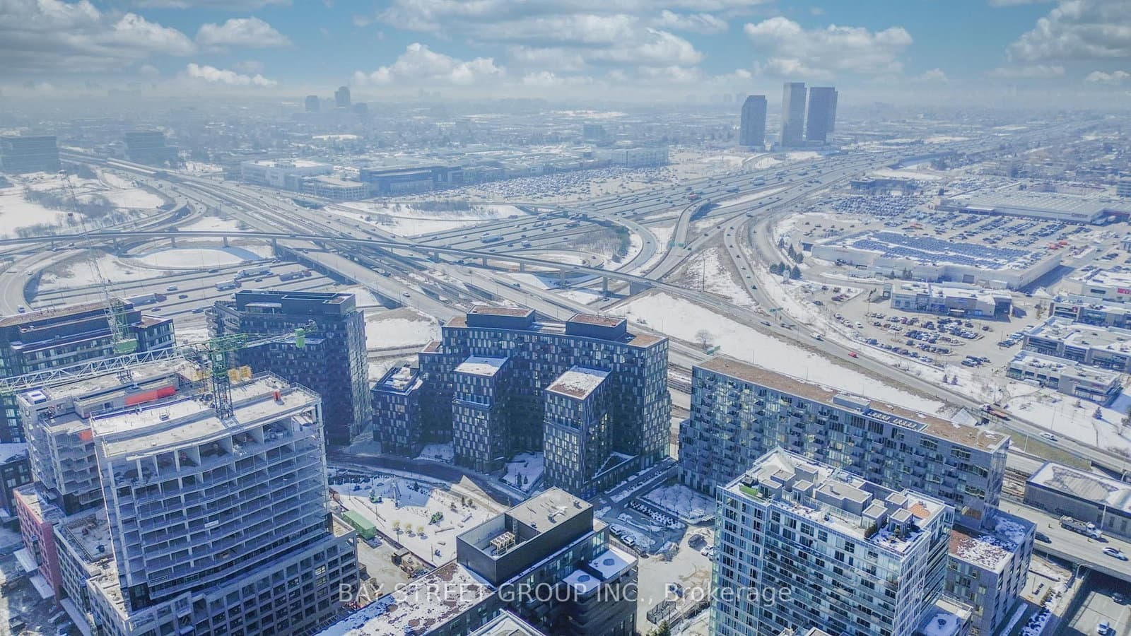 30 Tippett Road, Unit 1024