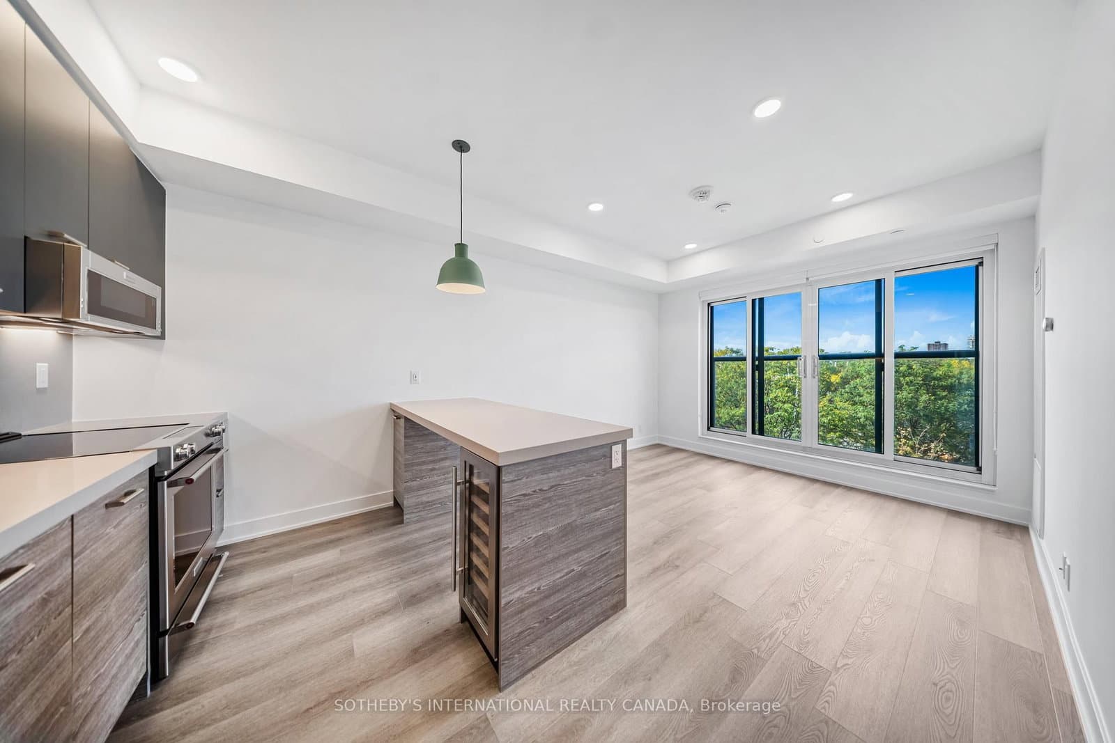 484 Spadina Avenue, Unit 310