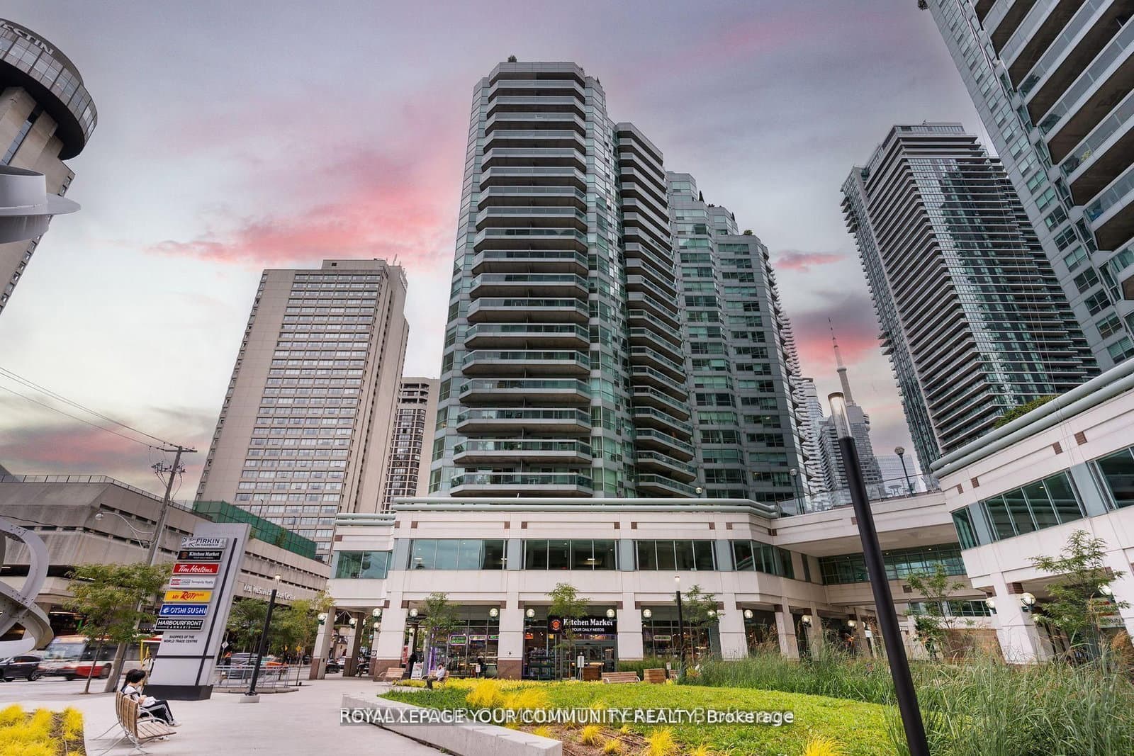#2402 - 10 Queens Quay W