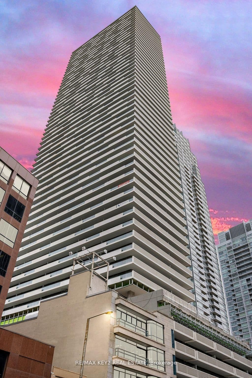#3402 - 2221 Yonge Street