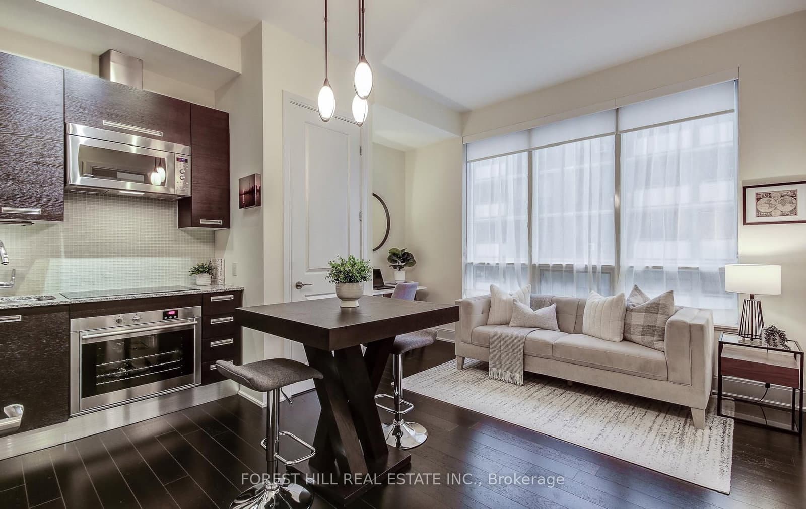 #1403 - 21 Balmuto Street