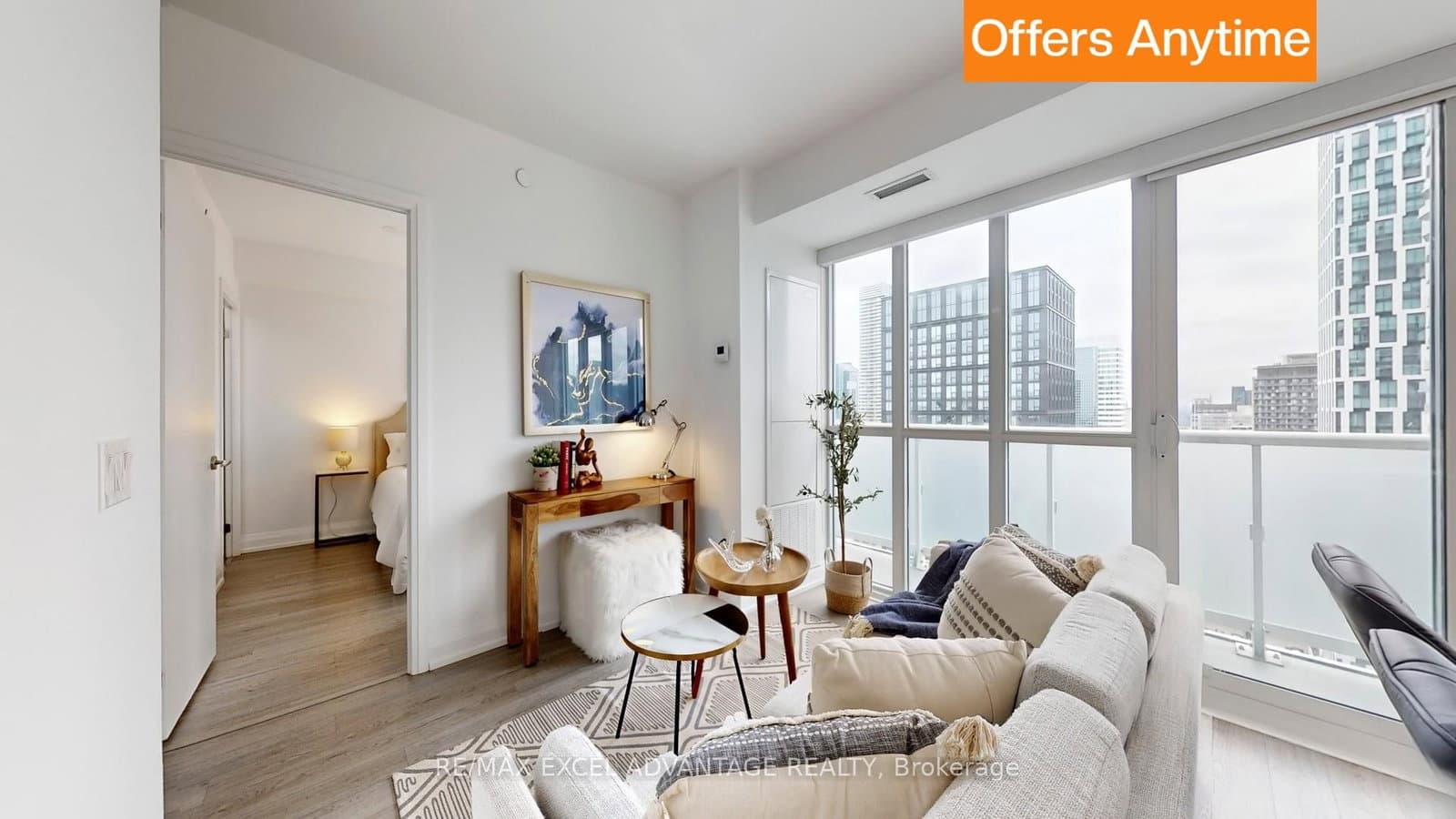 77 Mutual Street, Unit 3605