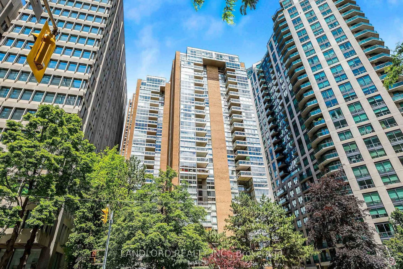 #705 - 278 Bloor Street E