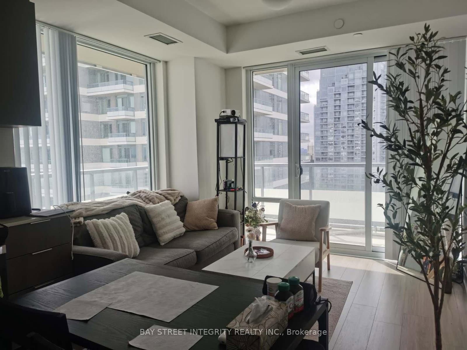 50 Dunfield Avenue, Unit 2513