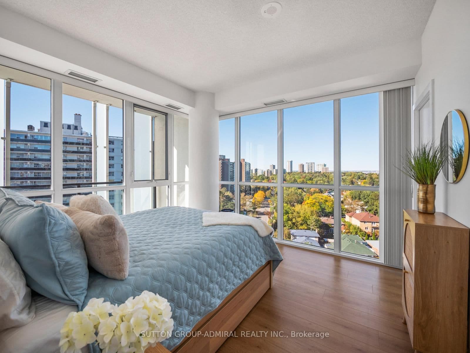 #1005 - 128 Fairview Mall Drive