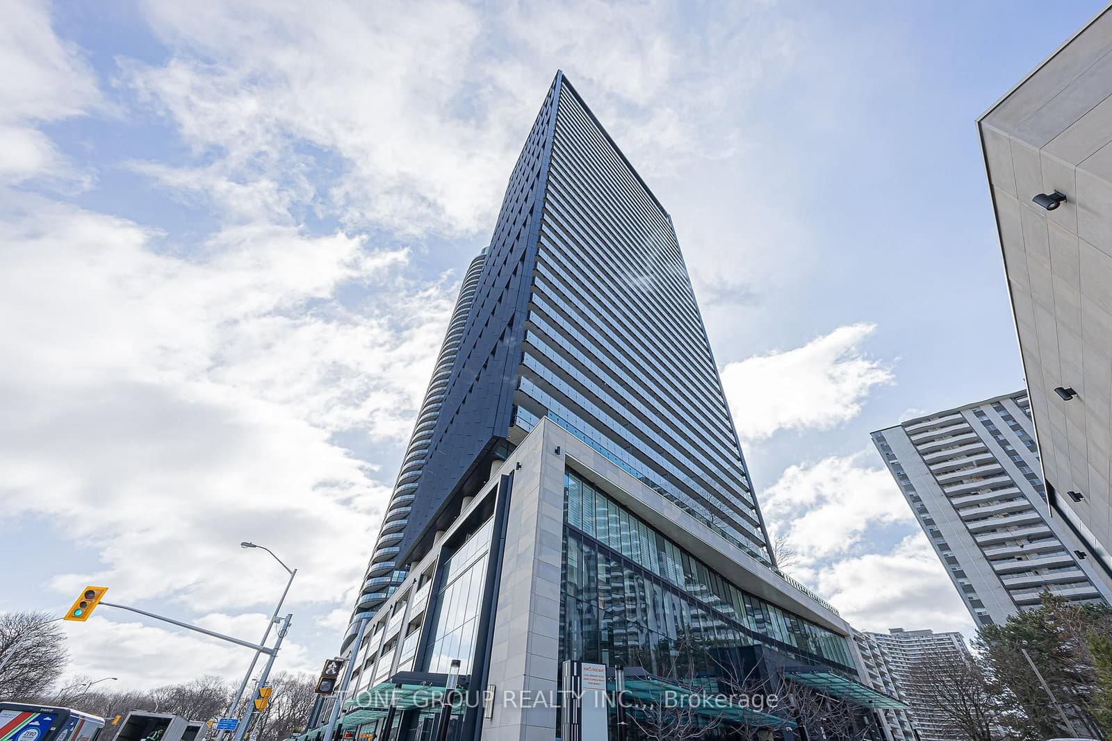 #2810 - 575 Bloor Street E