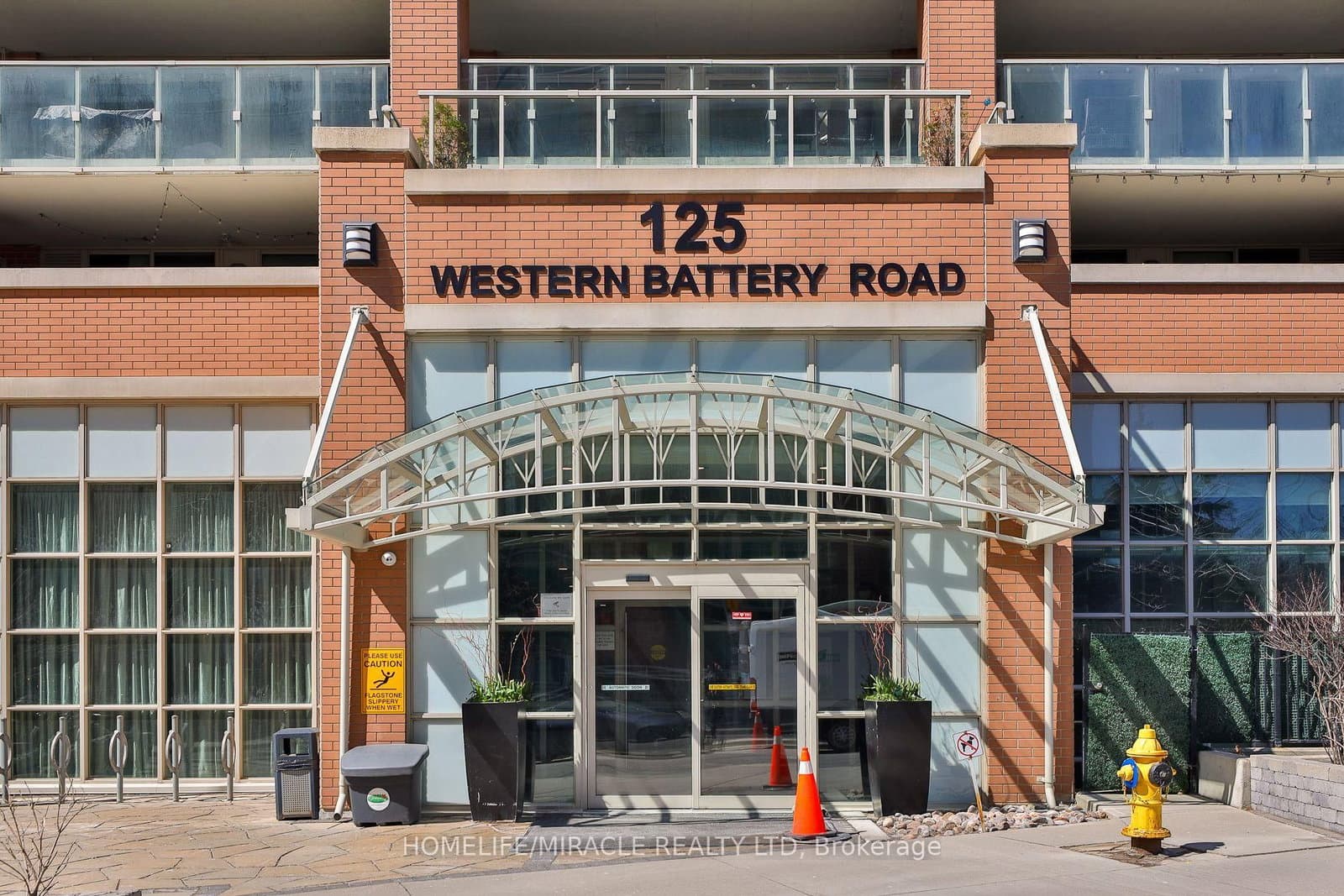 #2815 - 125 Western Battery Road