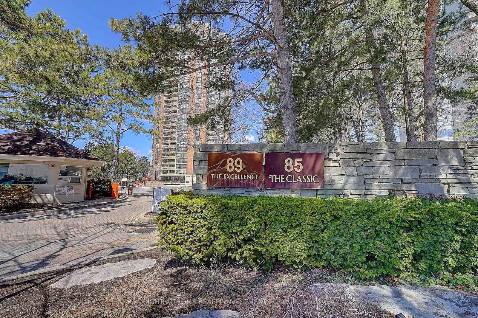 #511 - 89 Skymark Drive