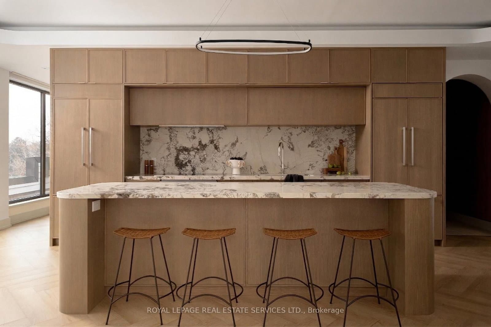 32 Rowanwood Avenue, Unit Fourth Level