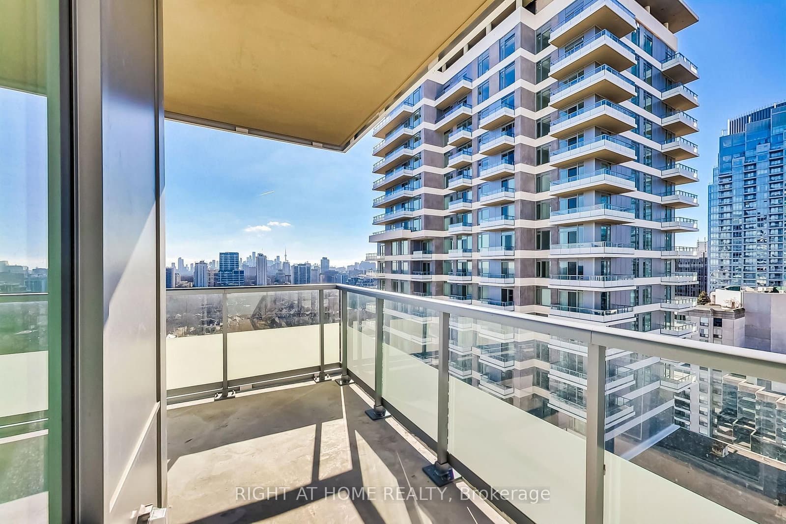 50 Dunfield Avenue, Unit 2113