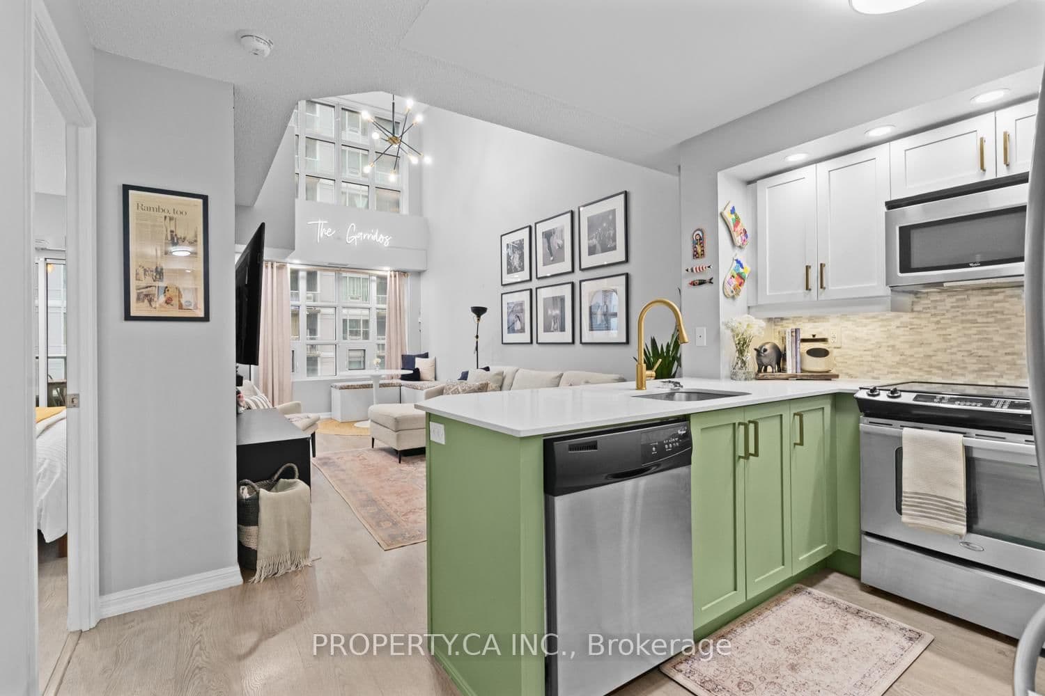 #918 - 65 East Liberty Street