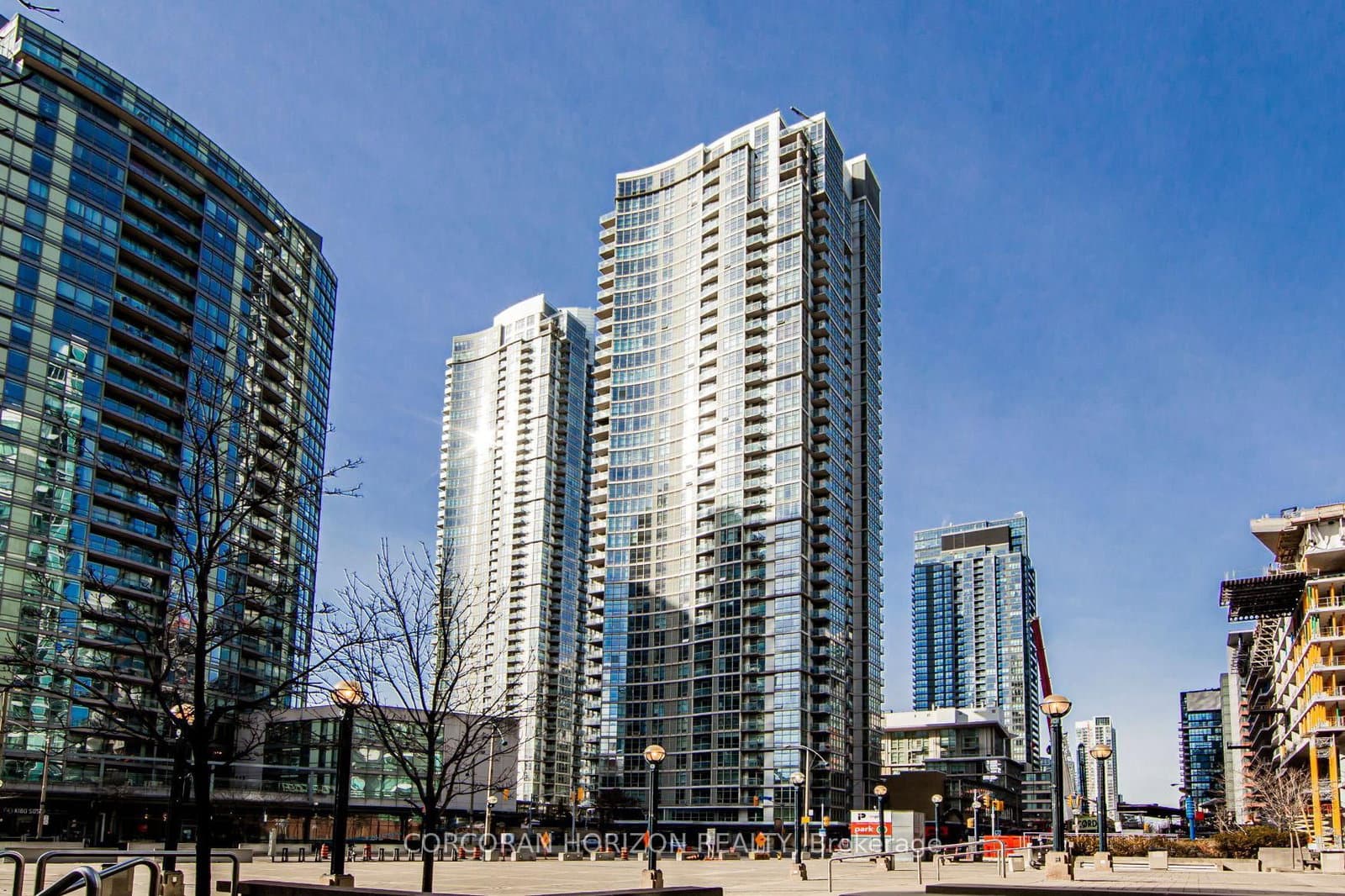 #609 - 10 Navy Wharf Court