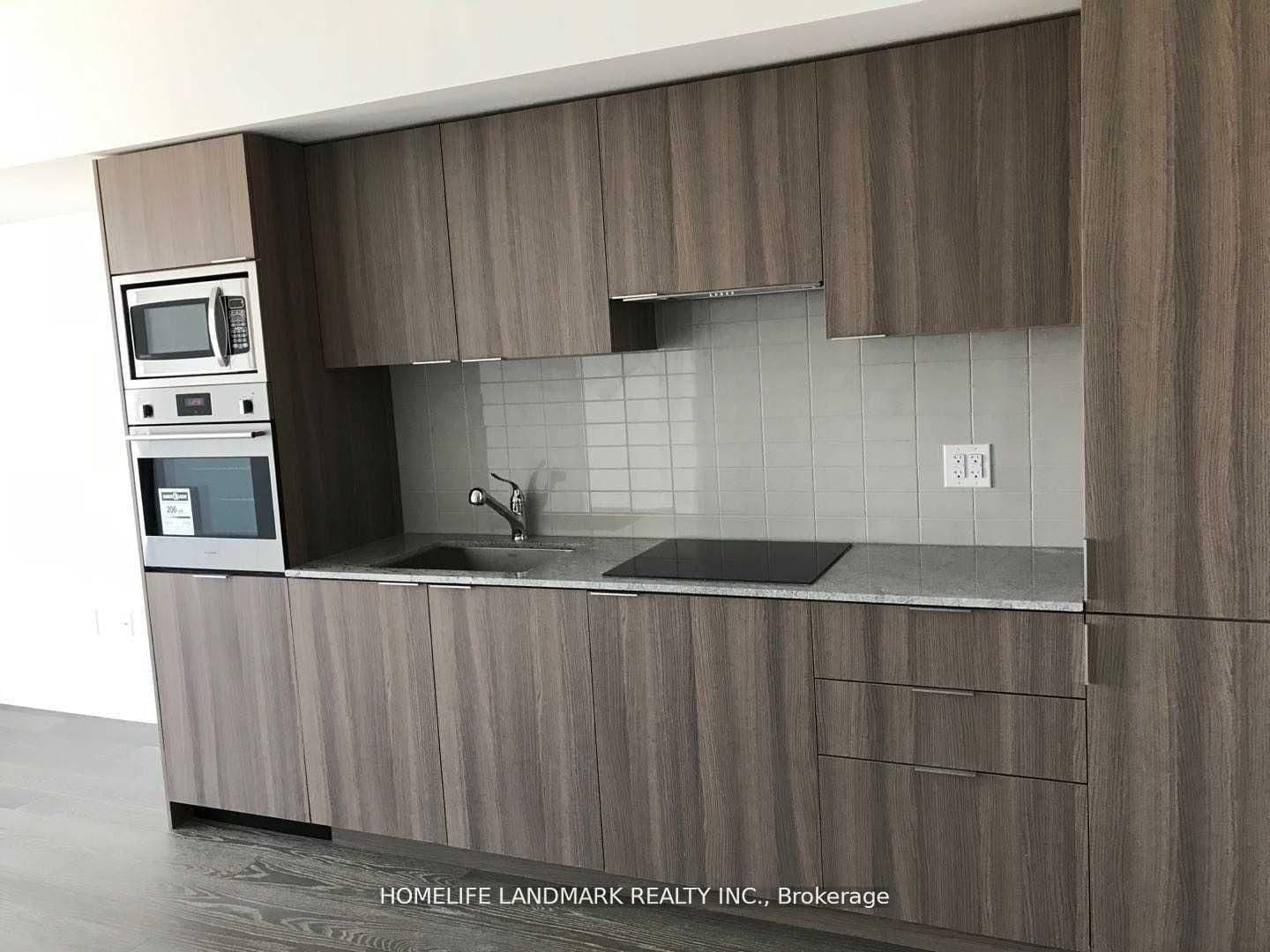 #4409 - 11 Wellesley Street