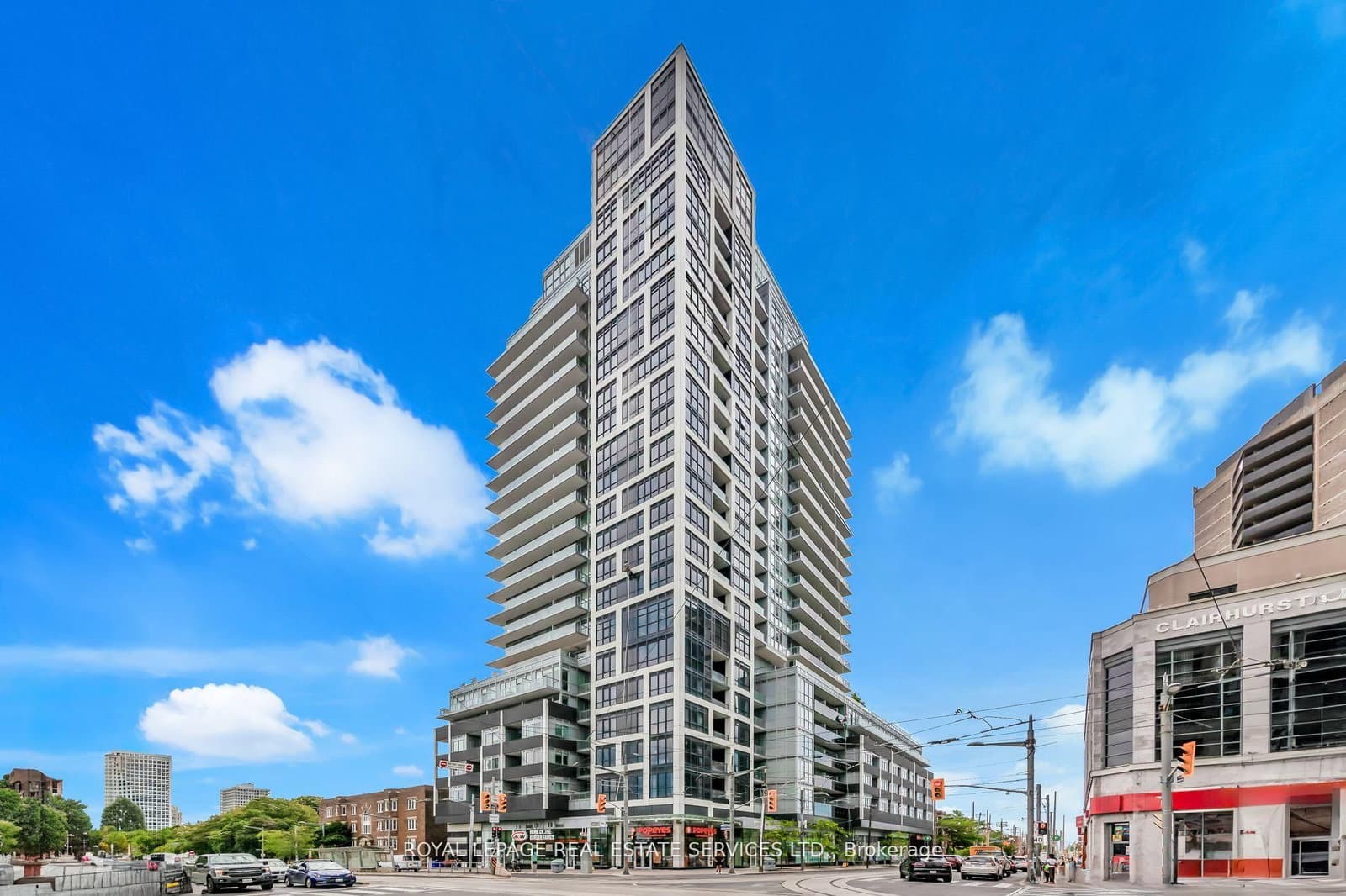#418 - 501 St Clair Avenue W