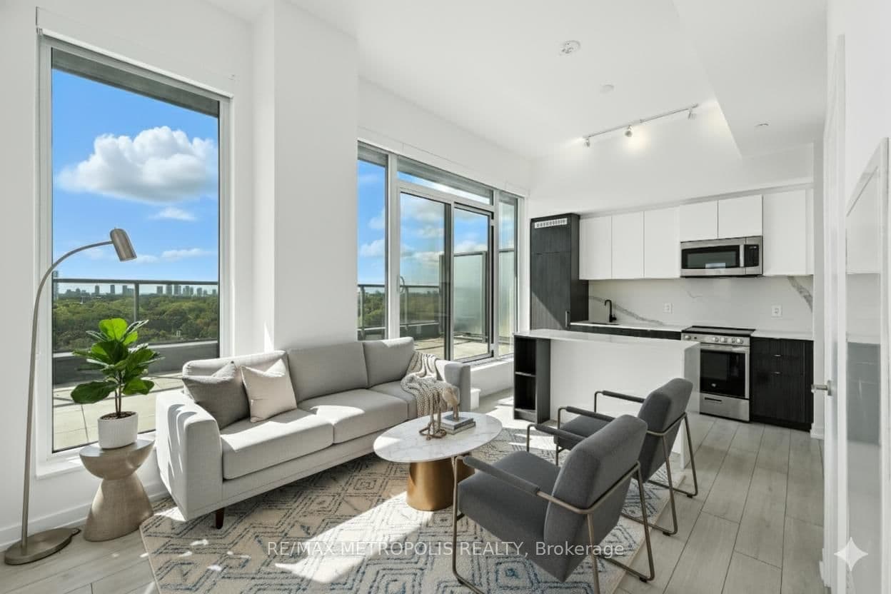 #815 - 500 Dupont Street