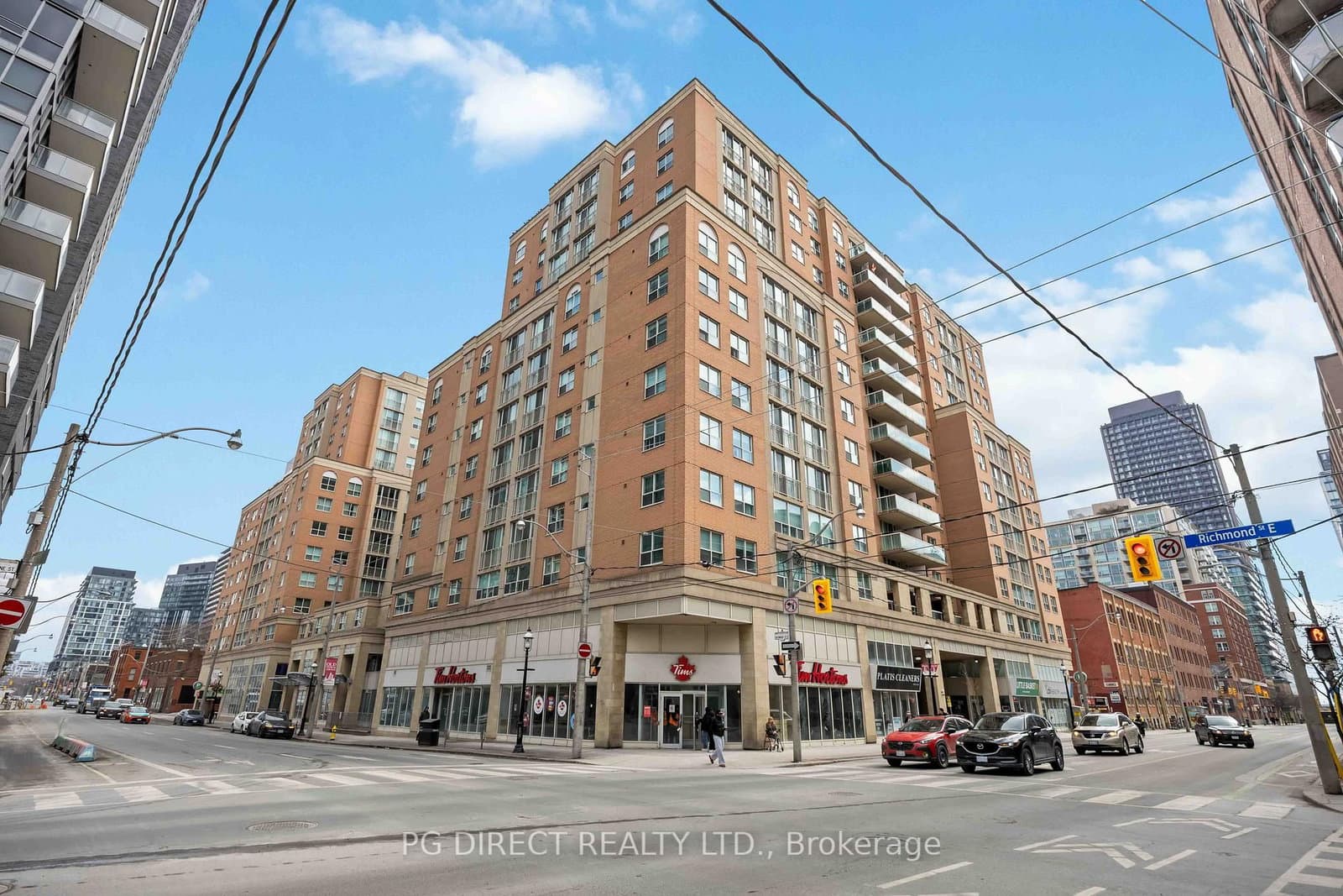 #807 - 323 Richmond Street E