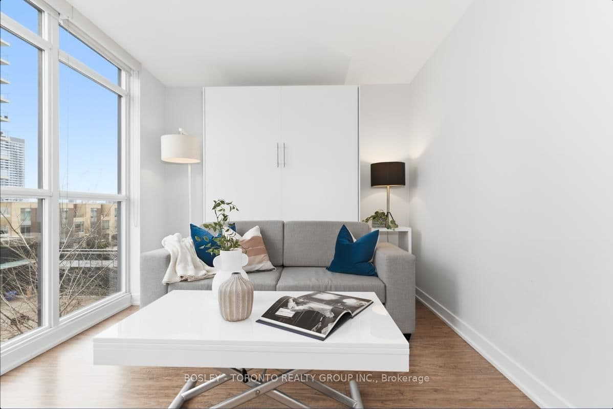 #309B - 19 Singer Court