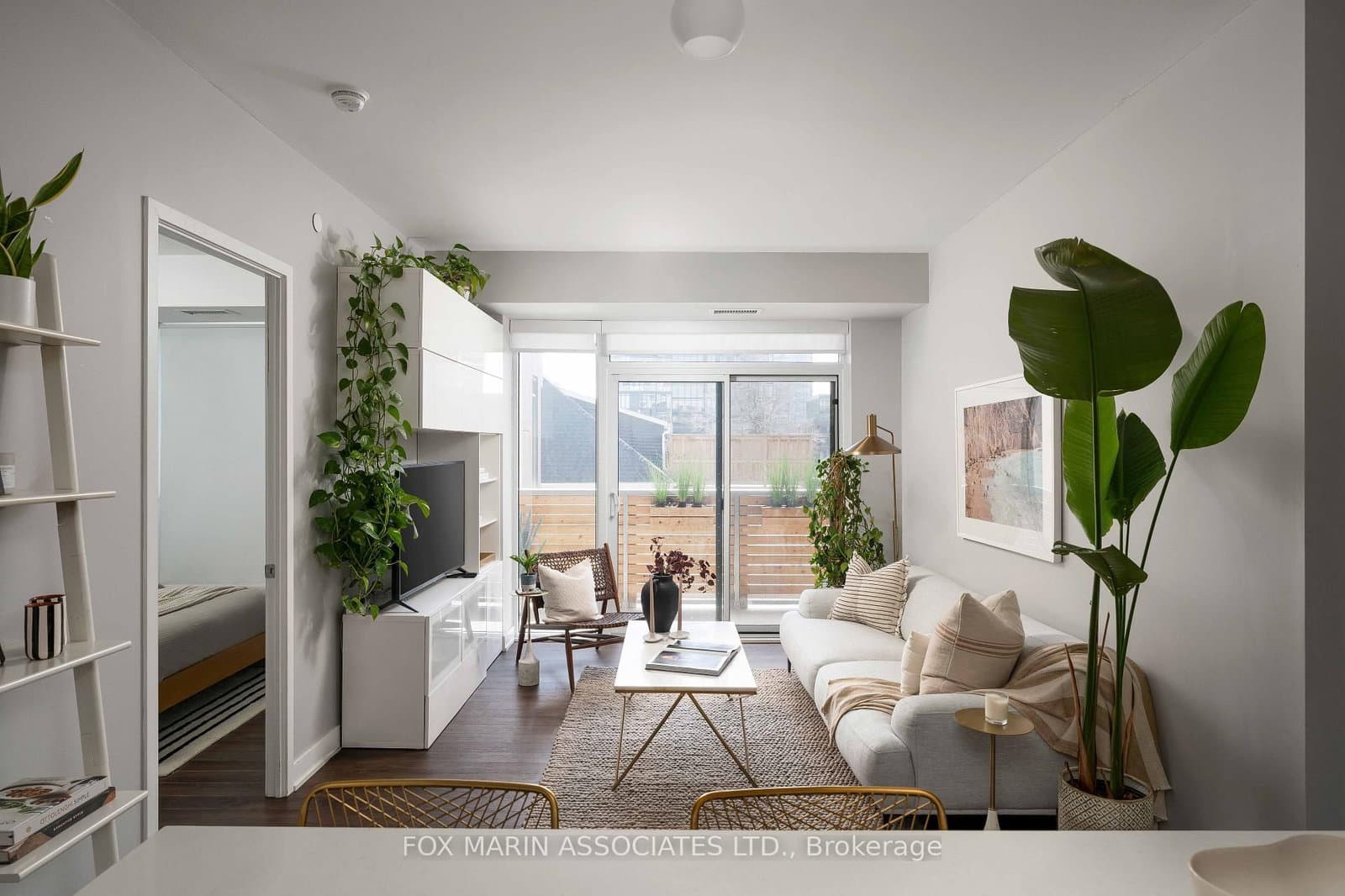 #321 - 106 Dovercourt Road