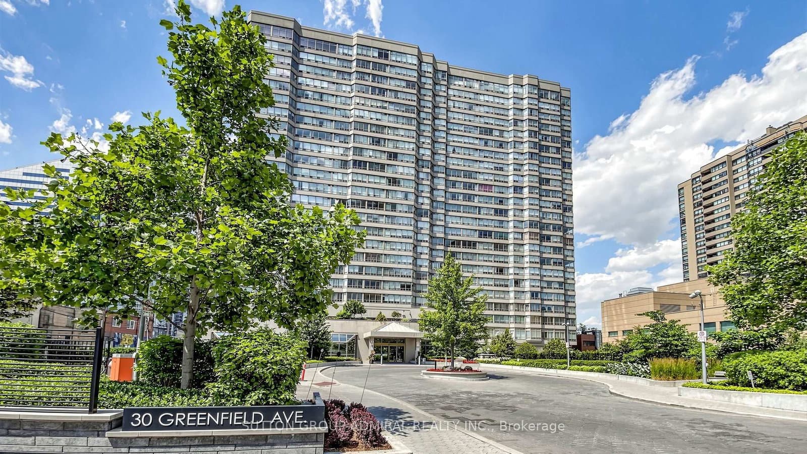 #610 - 30 Greenfield Avenue