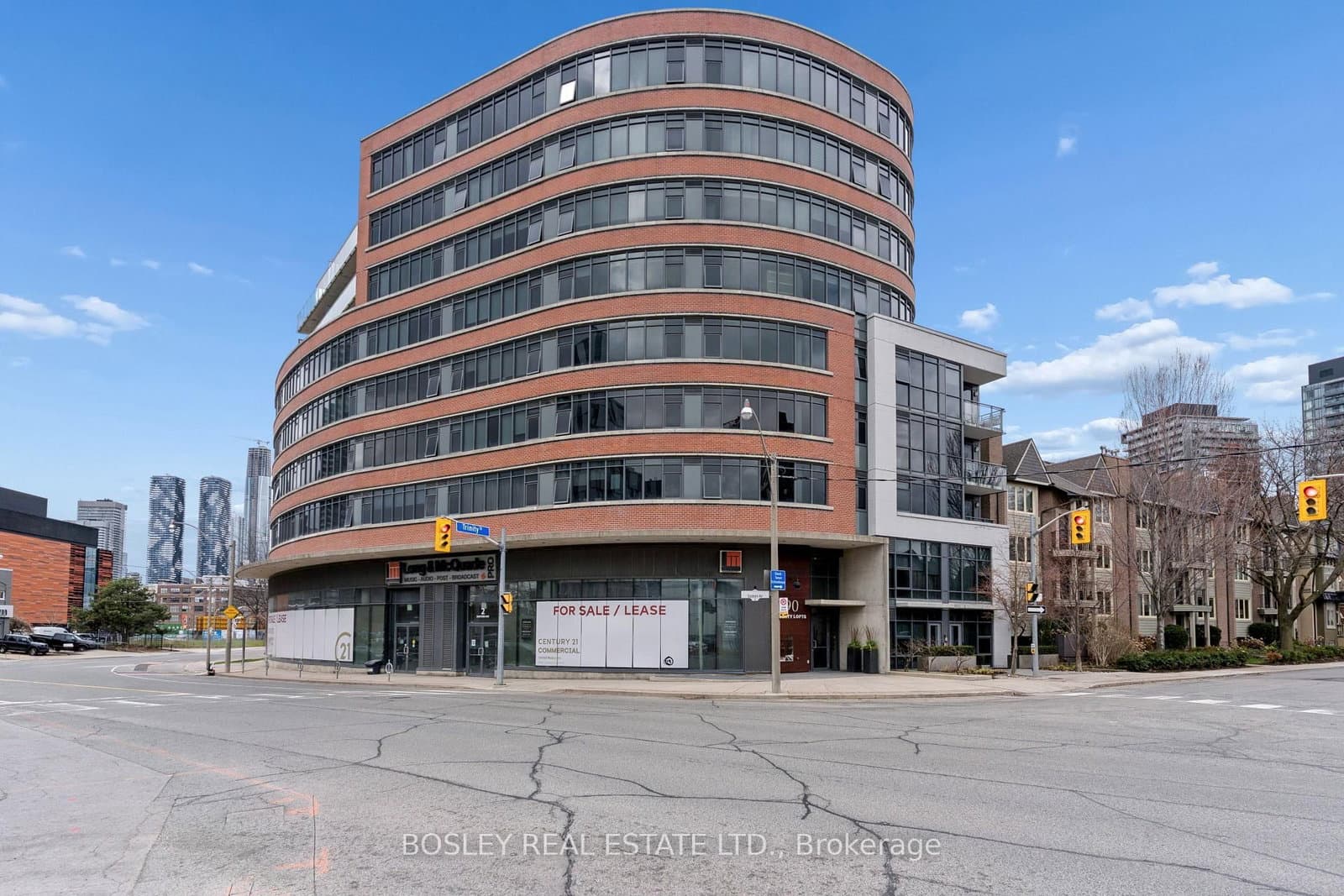#206 - 90 Trinity Street