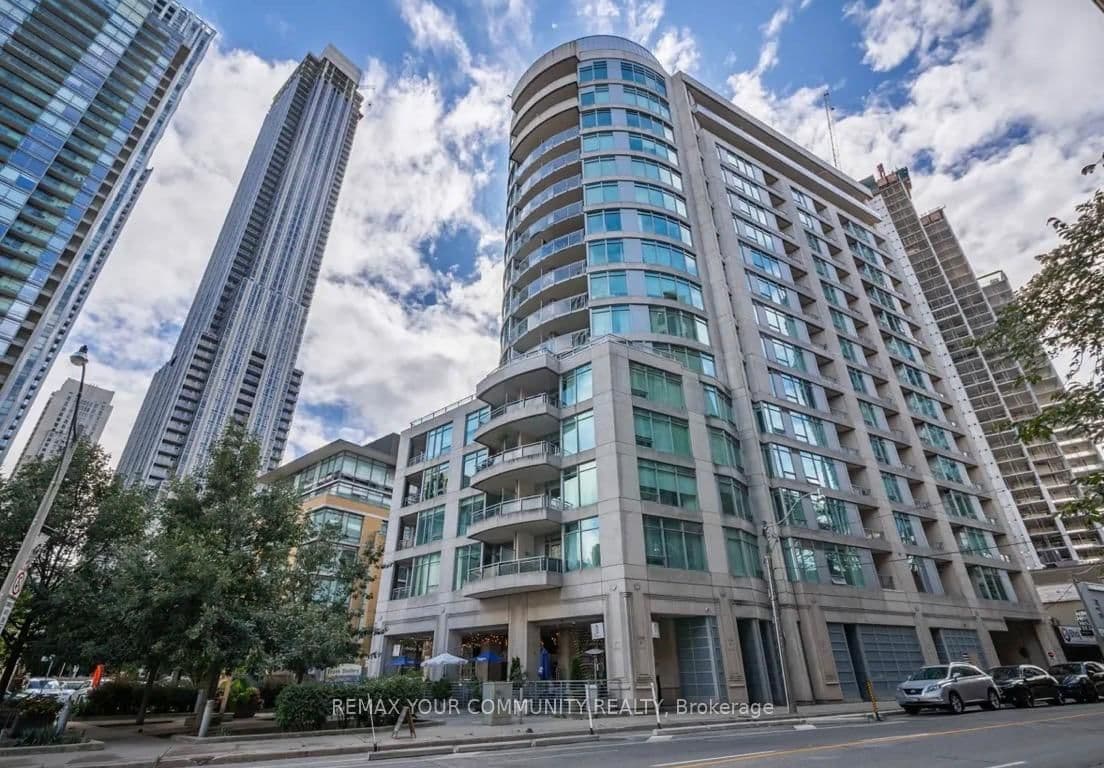 #606 - 8 Scollard Street