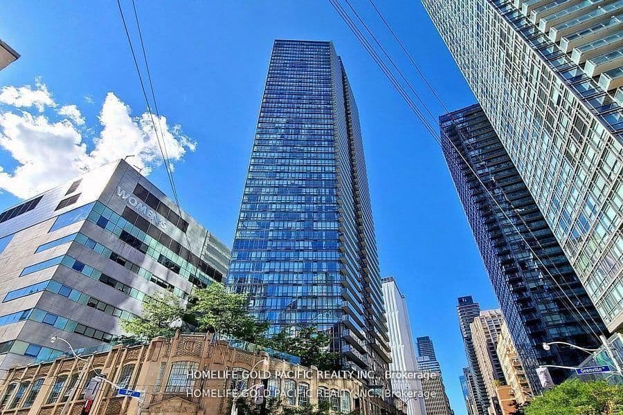 #1202 - 832 Bay Street