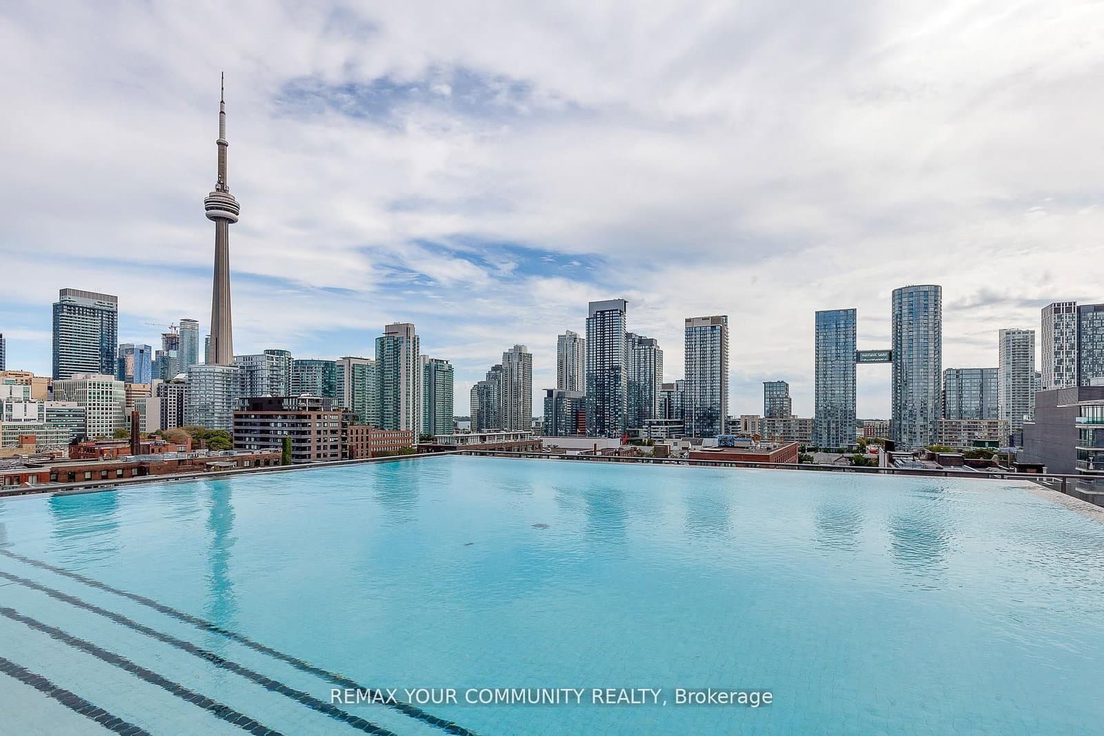 #703 - 560 King Street W