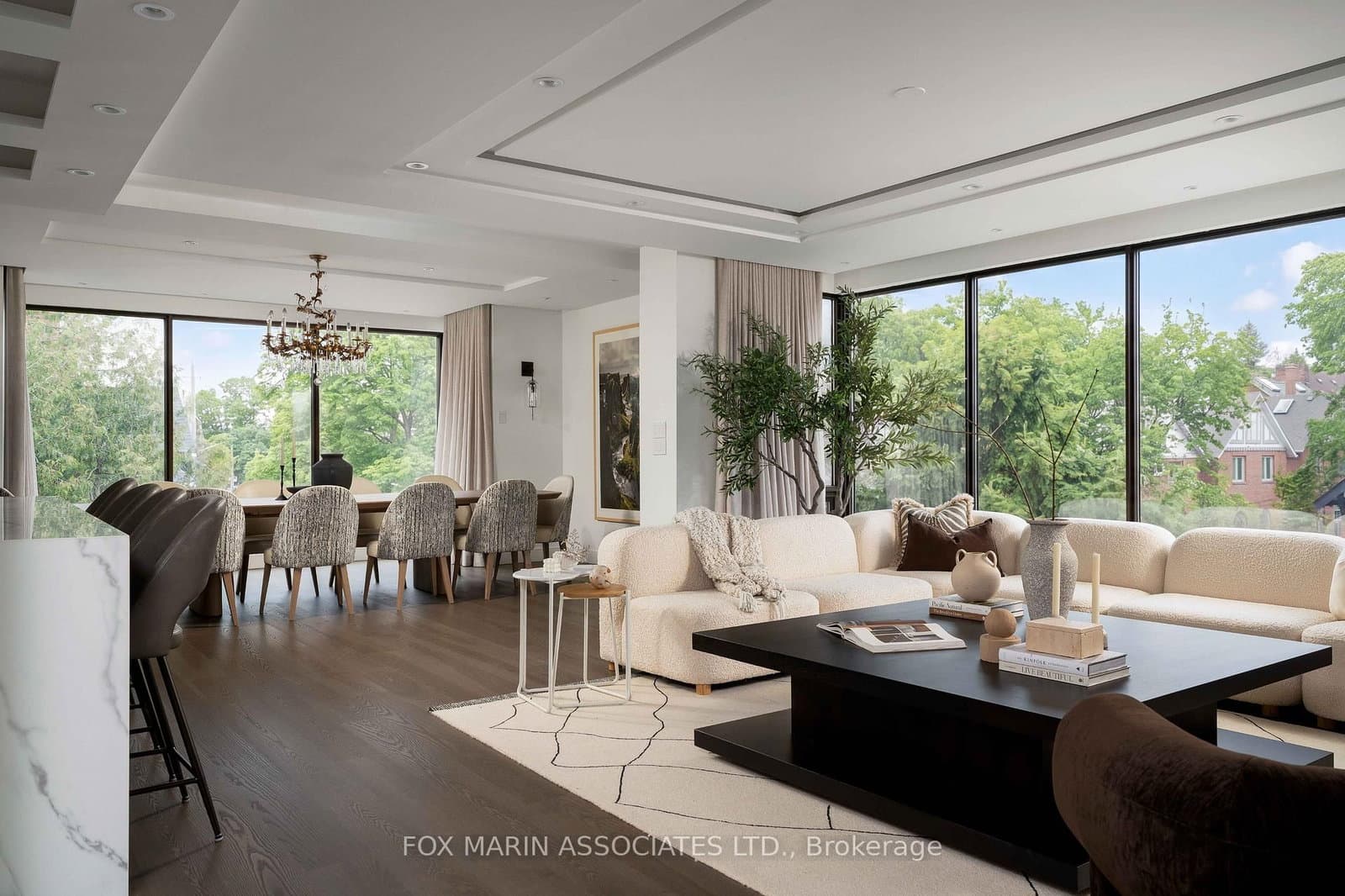 #405 - 342 Spadina Road