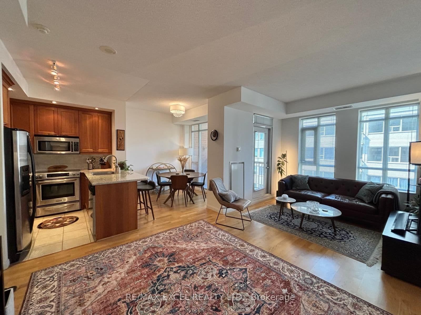 #426 - 900 Mount Pleasant Road