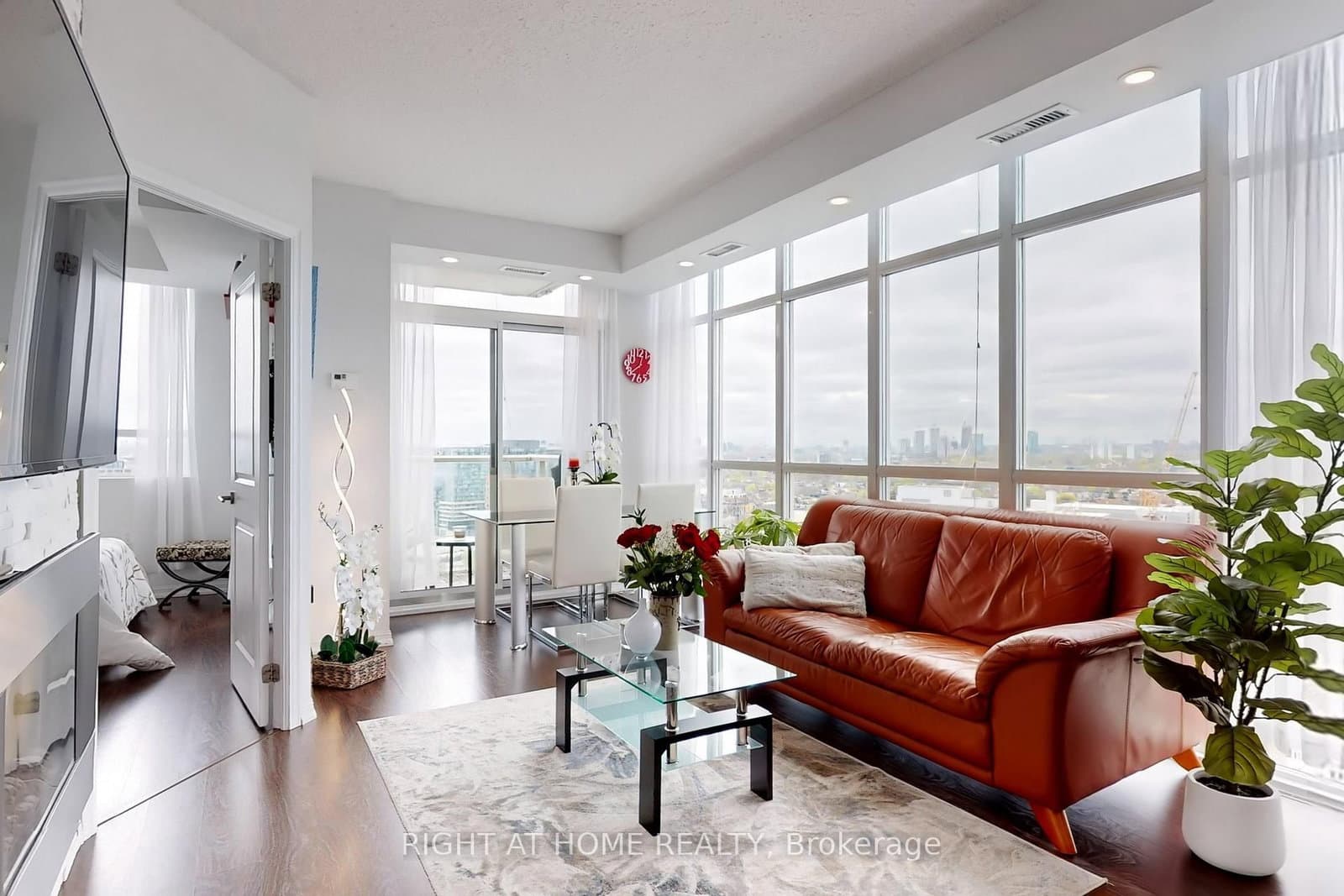 #2415 - 125 Western Battery Road