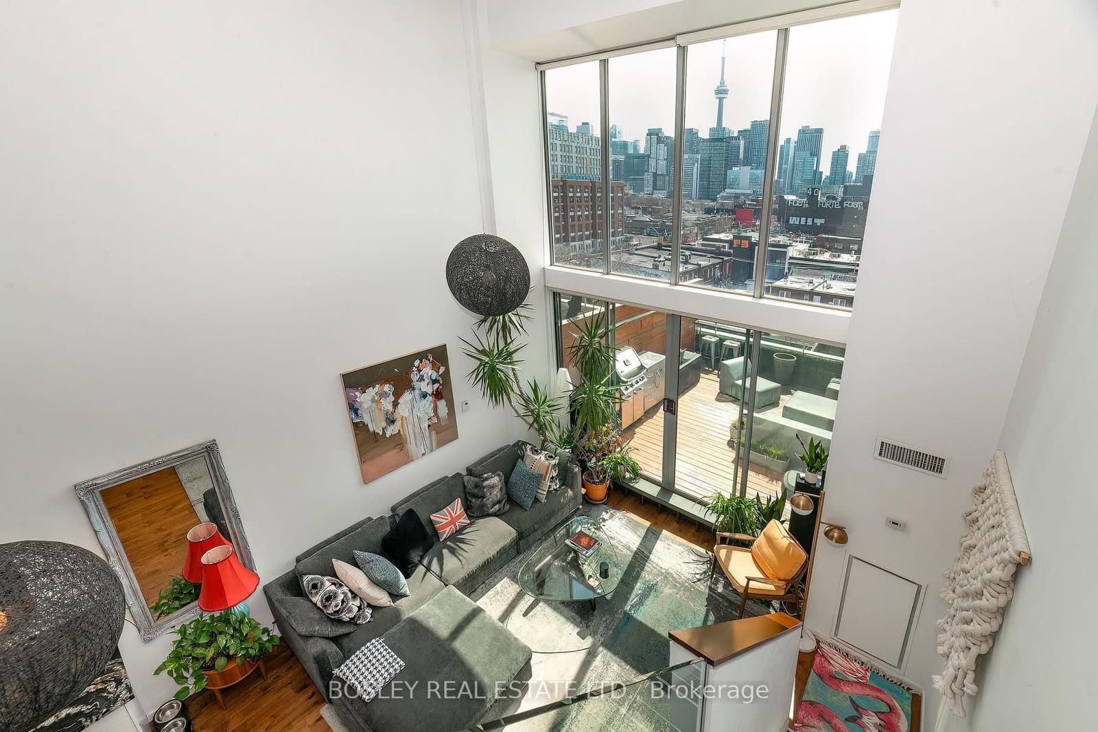 #614 - 160 Baldwin Street