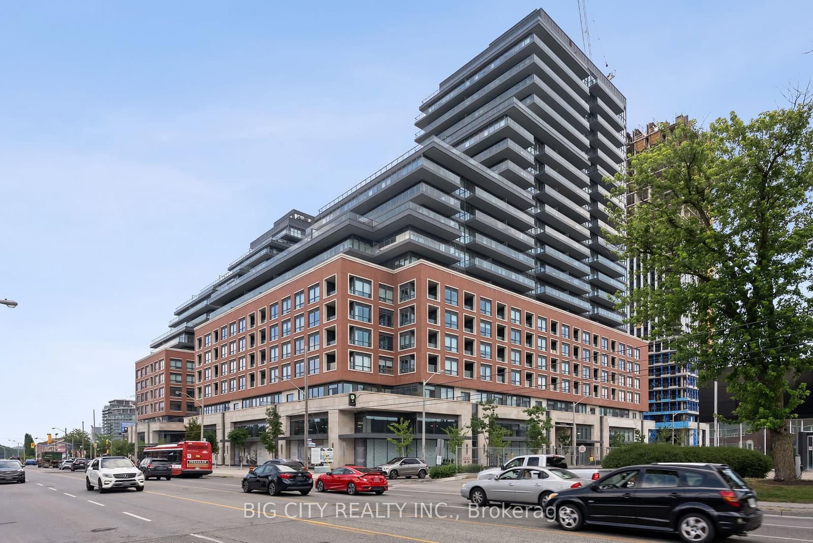 #618 - 33 Frederick Todd Way