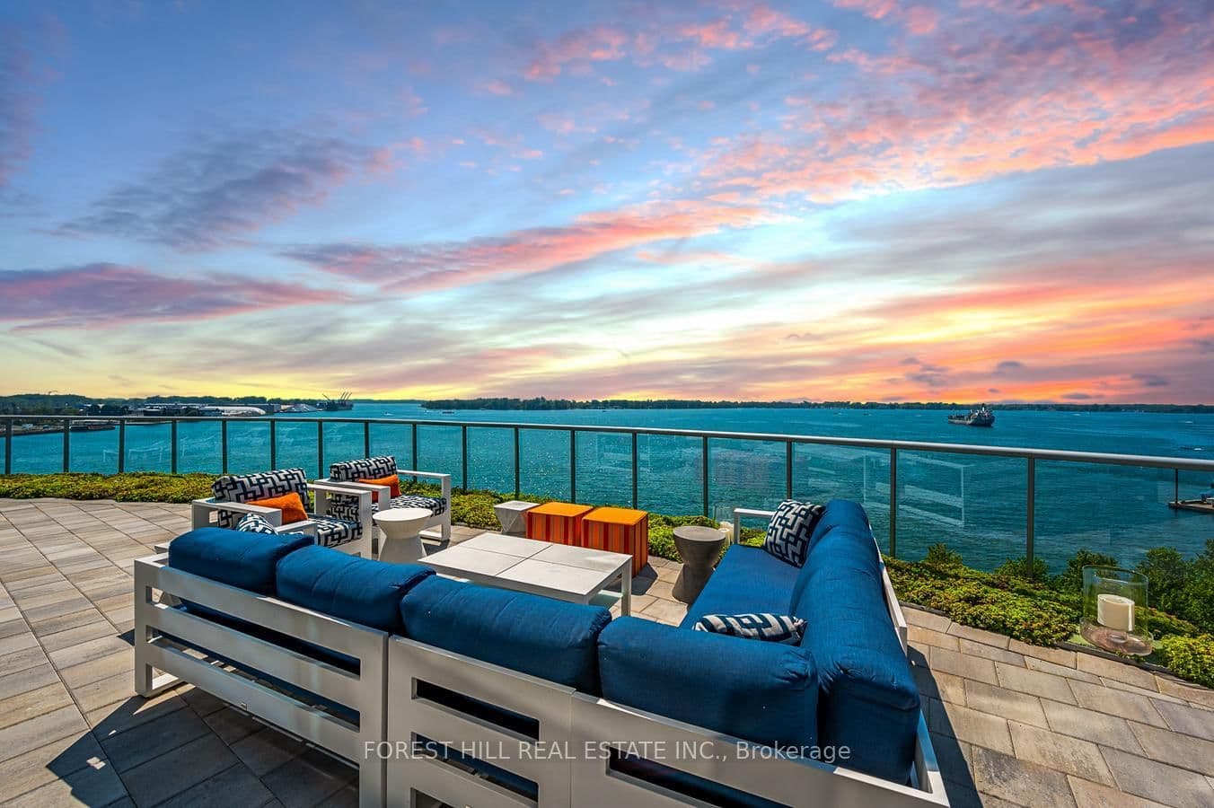 1 Edgewater Drive, Unit 716