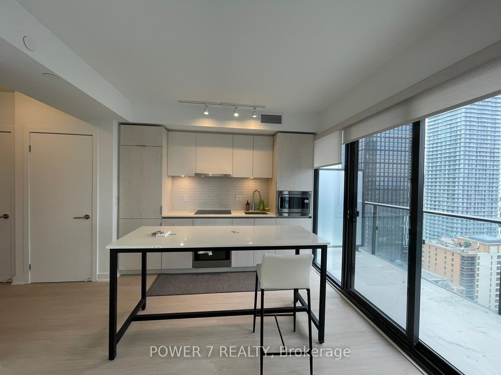 47 Mutual Street, Unit 2705