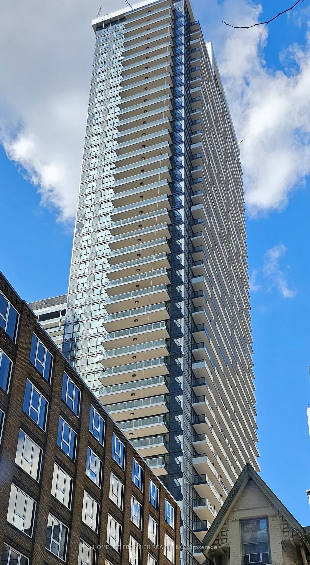 38 Widmer Street, Unit 601