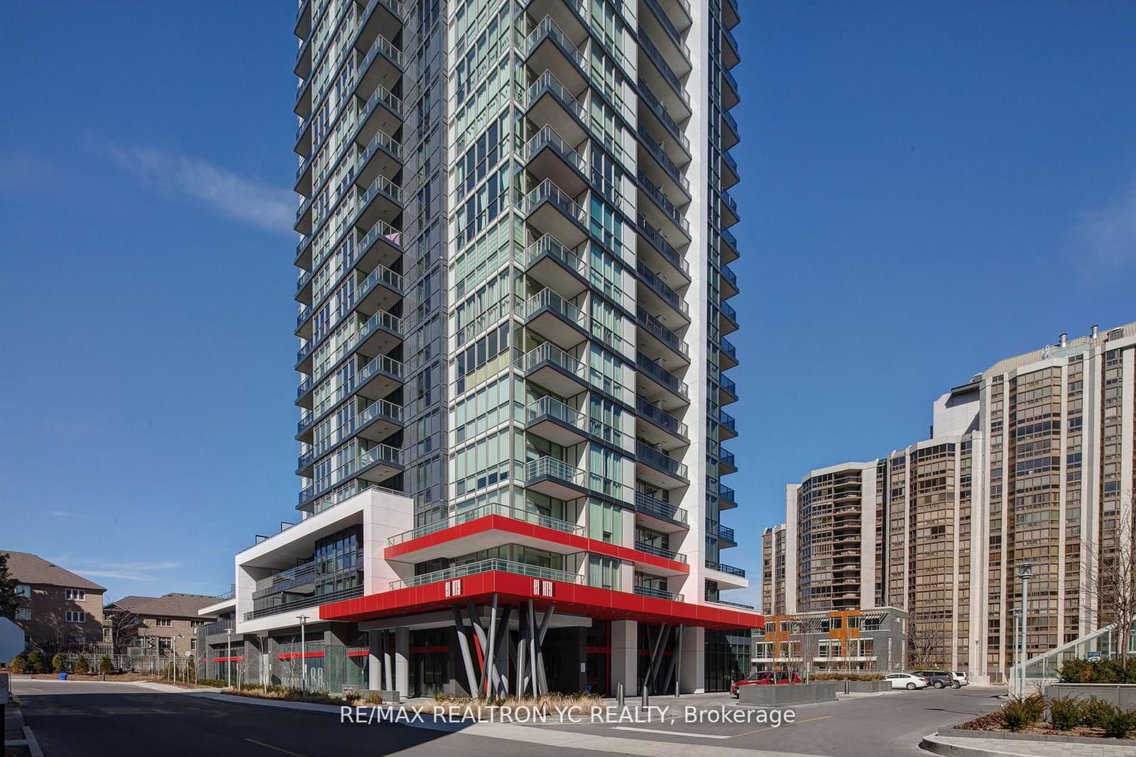 88 Sheppard Avenue E, Unit 2507