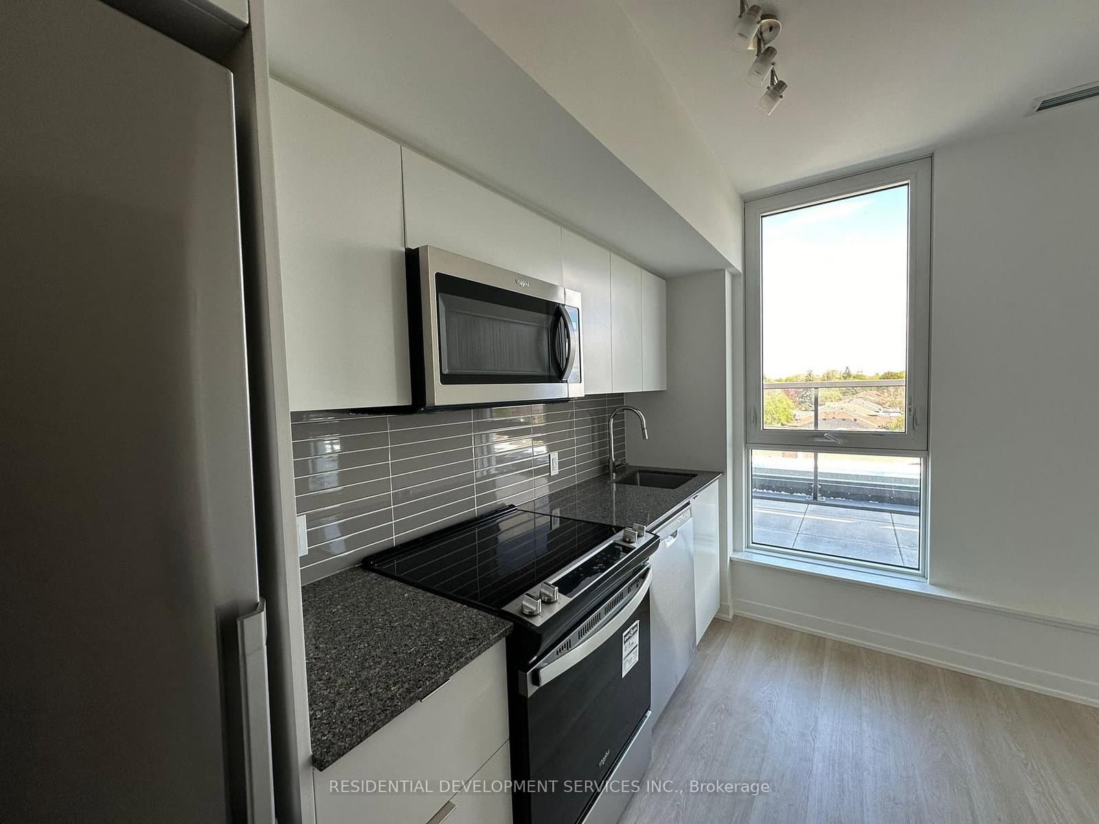 500 Wilson Avenue, Unit 517