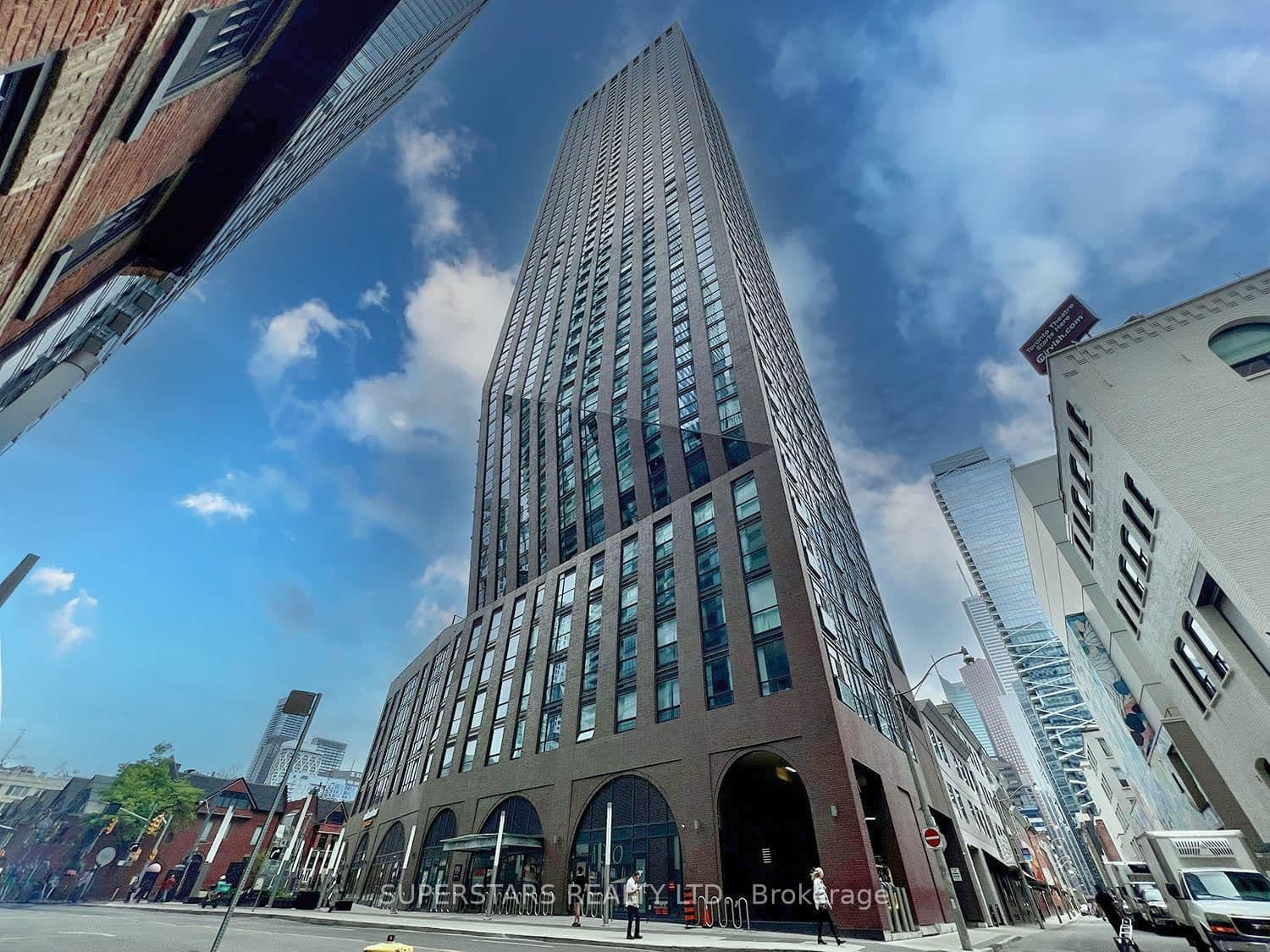 99 John Street, Unit 1901