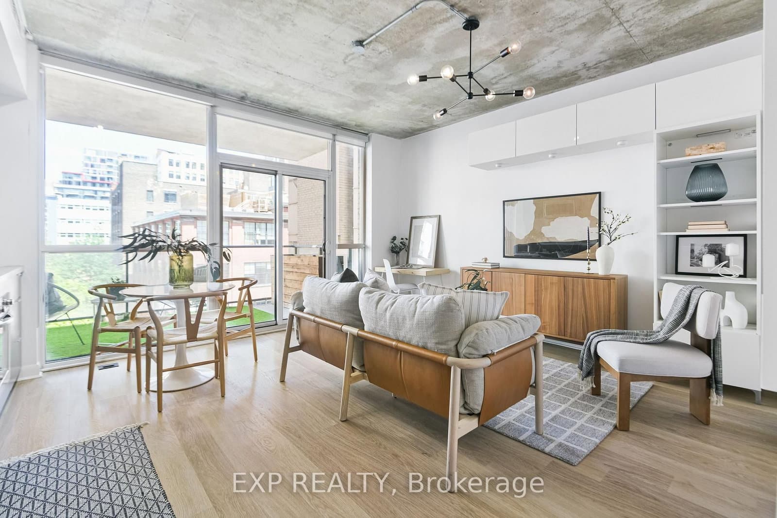 478 King Street, Unit 405