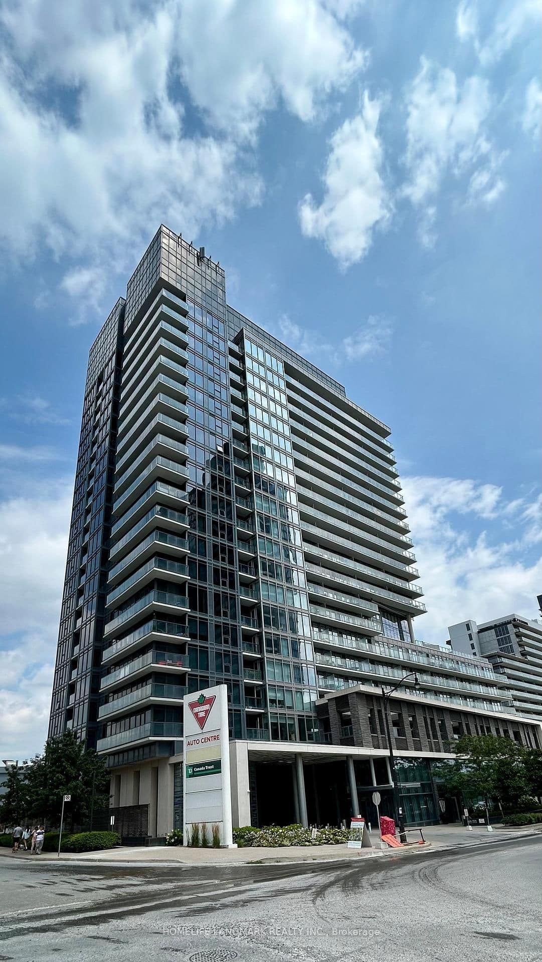 72 Esther Shiner Boulevard, Unit 318